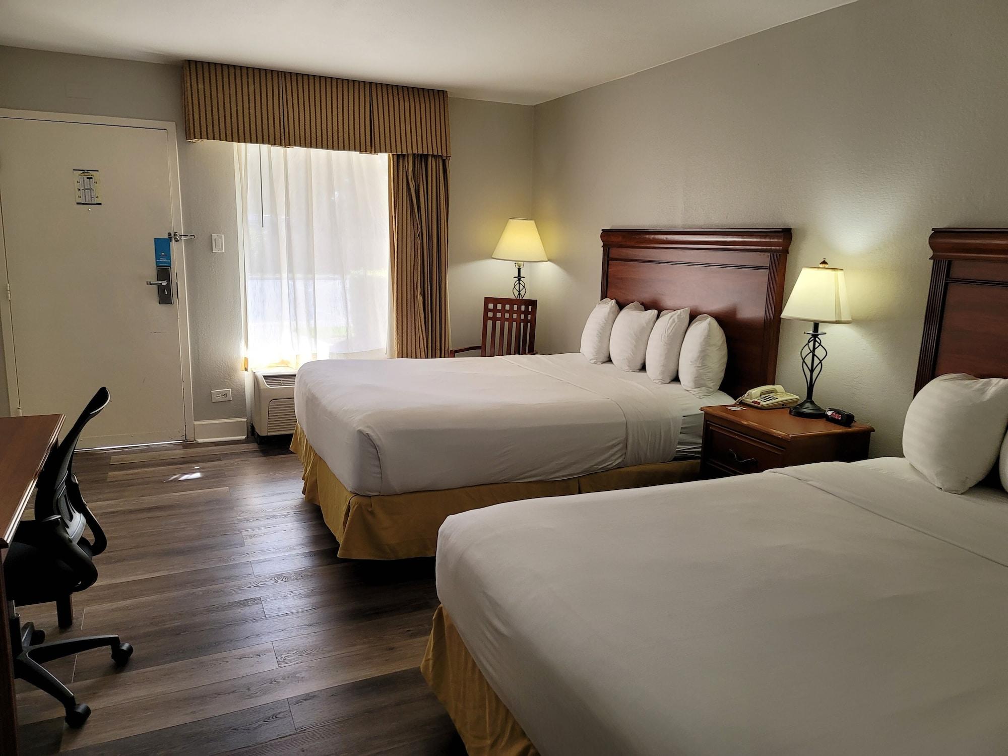 Days Inn By Wyndham Port Charlotte Town Center Eksteriør bilde