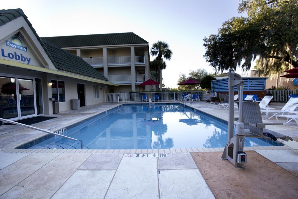 Days Inn By Wyndham Port Charlotte Town Center Eksteriør bilde